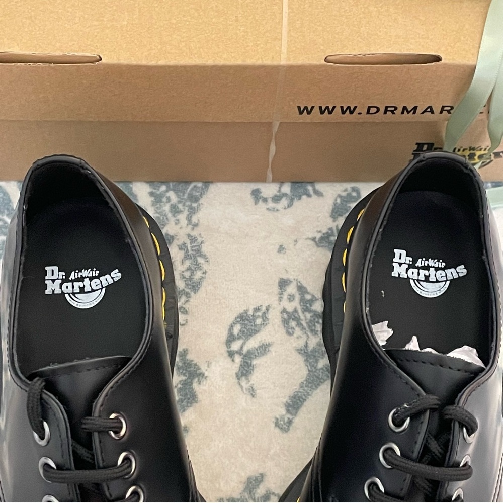 Dr. Martens Black Platform - Picture 5 of 8
